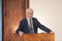 Dr. Erhard Busek