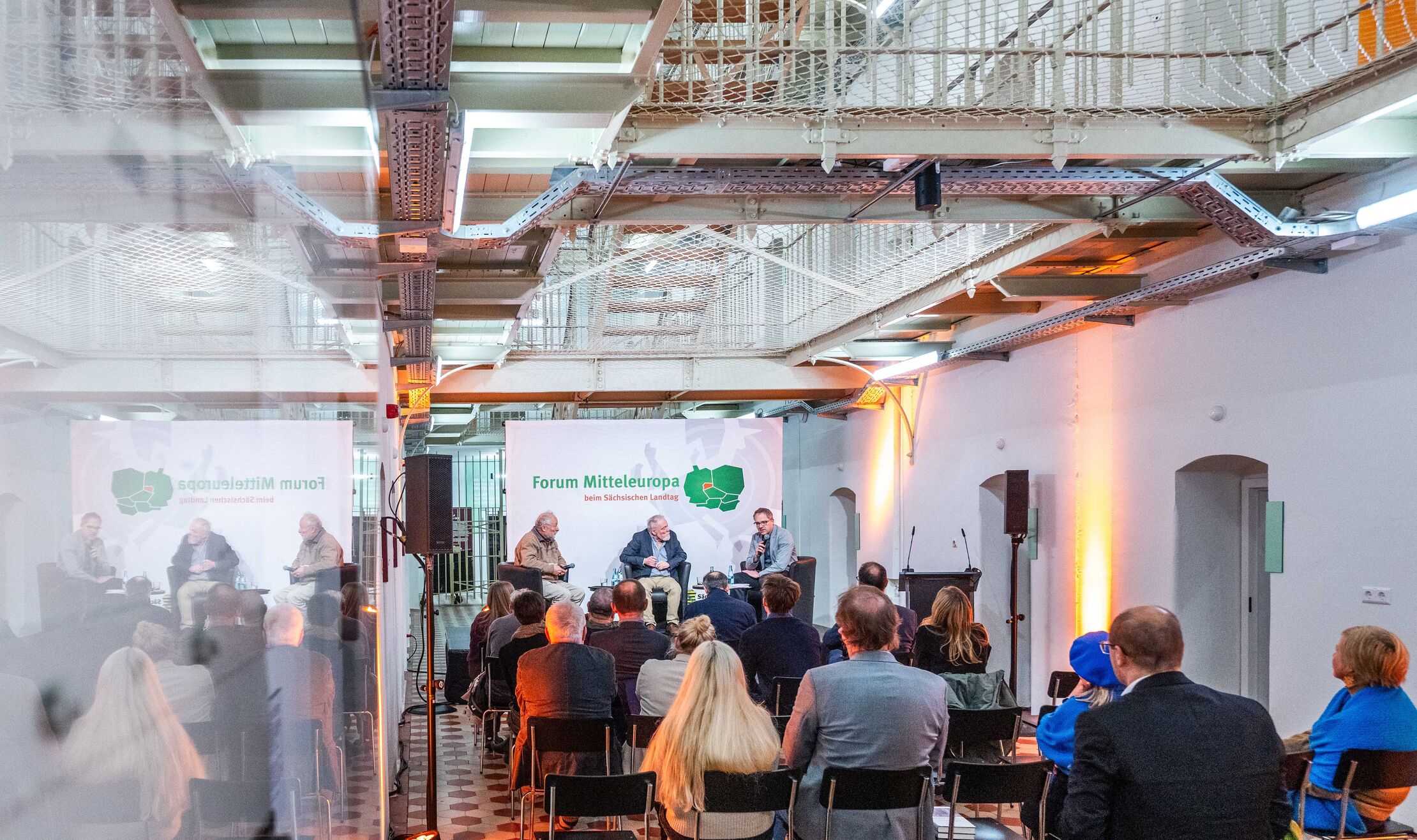 Foto von der Veranstaltung des Forums Mitteleuropa am 12.12.2025 im Kaßberg-Gefängnis